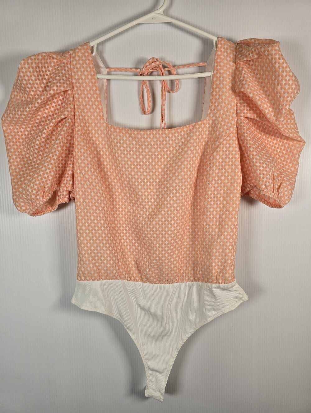 NWT Pants Store Peach Puff Sleeve Bodysuit with White Ribbed Bottom Size Large